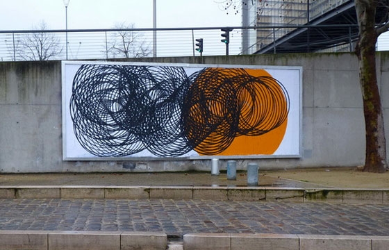 New Moneyless billboard in Paris