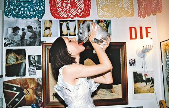 Hadley Hudson Photographs Models in their Own Homes