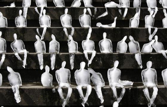 Art that Melts: Public Ice Sculpture by Nele Azevedo