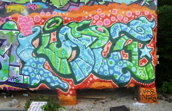 Kaput blowin bubbles