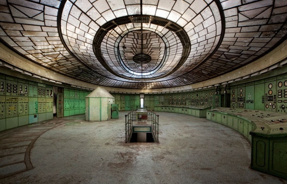 Abandoned, Decaying Power Plants