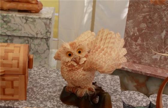 Wood Chip Sculptures by Sergey Bobkov