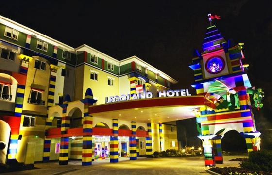 Yes, Yes, Yes!: The LEGO Hotel.