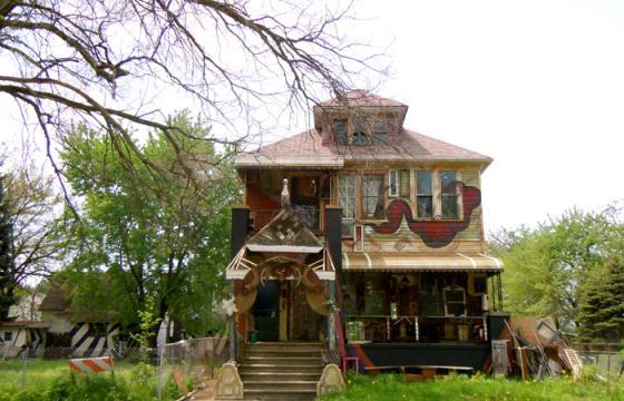 Monica Canilao Returns to Detroit to work on the Treasure Nest