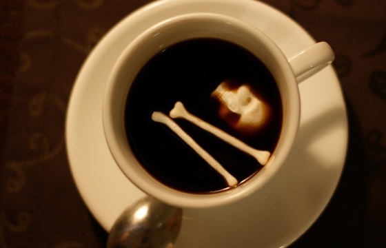 Skull & Crossbones Sugar "Cubes" by Snow Violet
