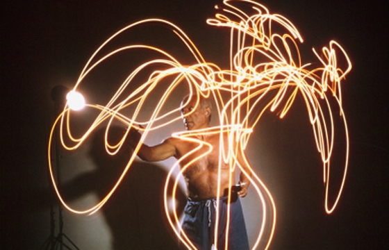Pablo Picasso x Gjon Mili Light Painting Photographs