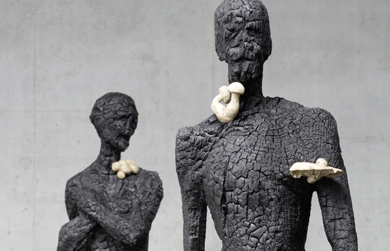 Aron Demetz' Charcoal Sculptures
