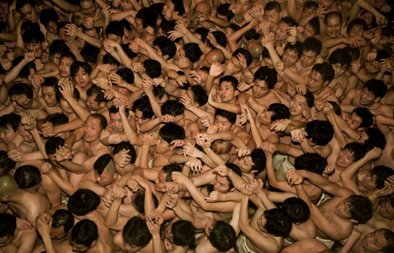 Clothed in Sunny Finery: Keijiro Kai Photographs 'Naked Festivals' in Japan