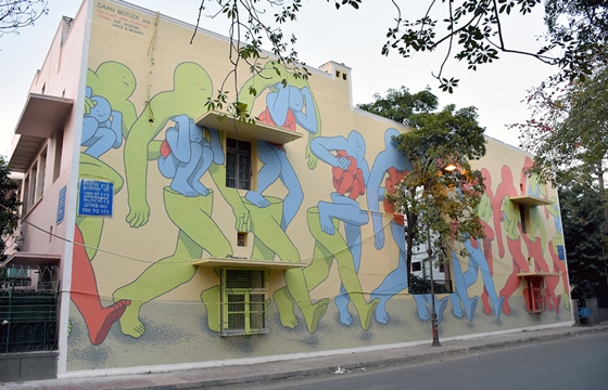 Daan Botlek's Humanoid Street Art Hits India