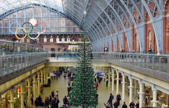Lego Christmas Tree @ St. Pancras Station, London