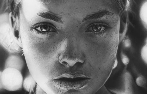 Olga Larionova's Hyperrealistic Portraits