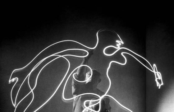 Picasso: Light Drawings