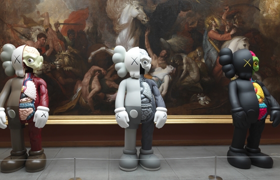 Video: KAWS @ Pennsylvania Academy of the Fine Arts, Philadelphia