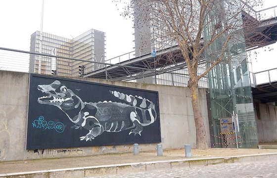 Philippe Baudelocque chalks a lizard