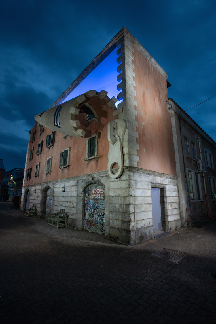 IQOS World Revealed by Alex Chinneck 02 ph Marc Wilmot copy