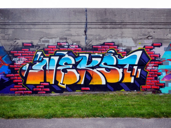 jux_nekst_msk100