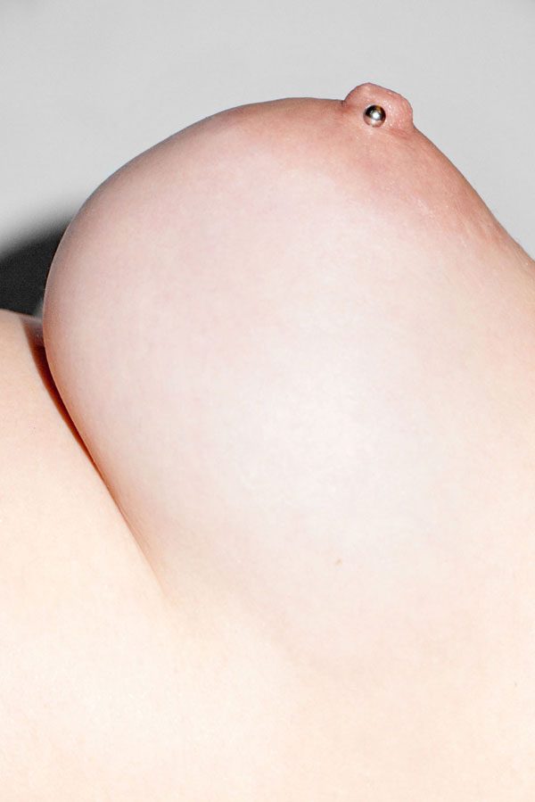Camille-Rowe-photographed-b-Terry-Richardson-for-Purple-7