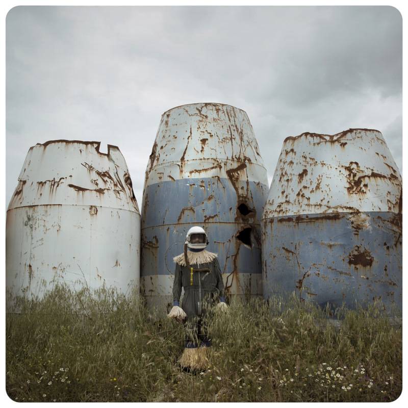Juxtapoz Magazine - Watch: An alternative Re-telling of the Zambian Space  Program In 'Afronauts'