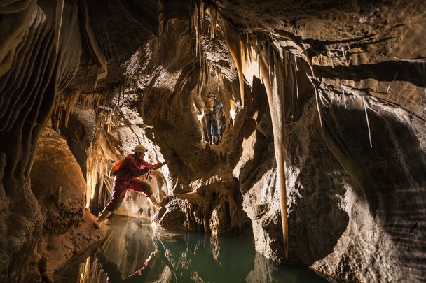 Carousel Image number 4