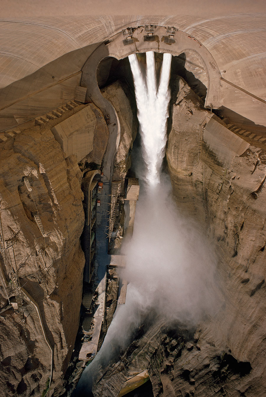 Water from the Dez River in Iran is used for irrigating once-parched land, January 1968. Photograph by Frank and Helen Schreider, National Geographic