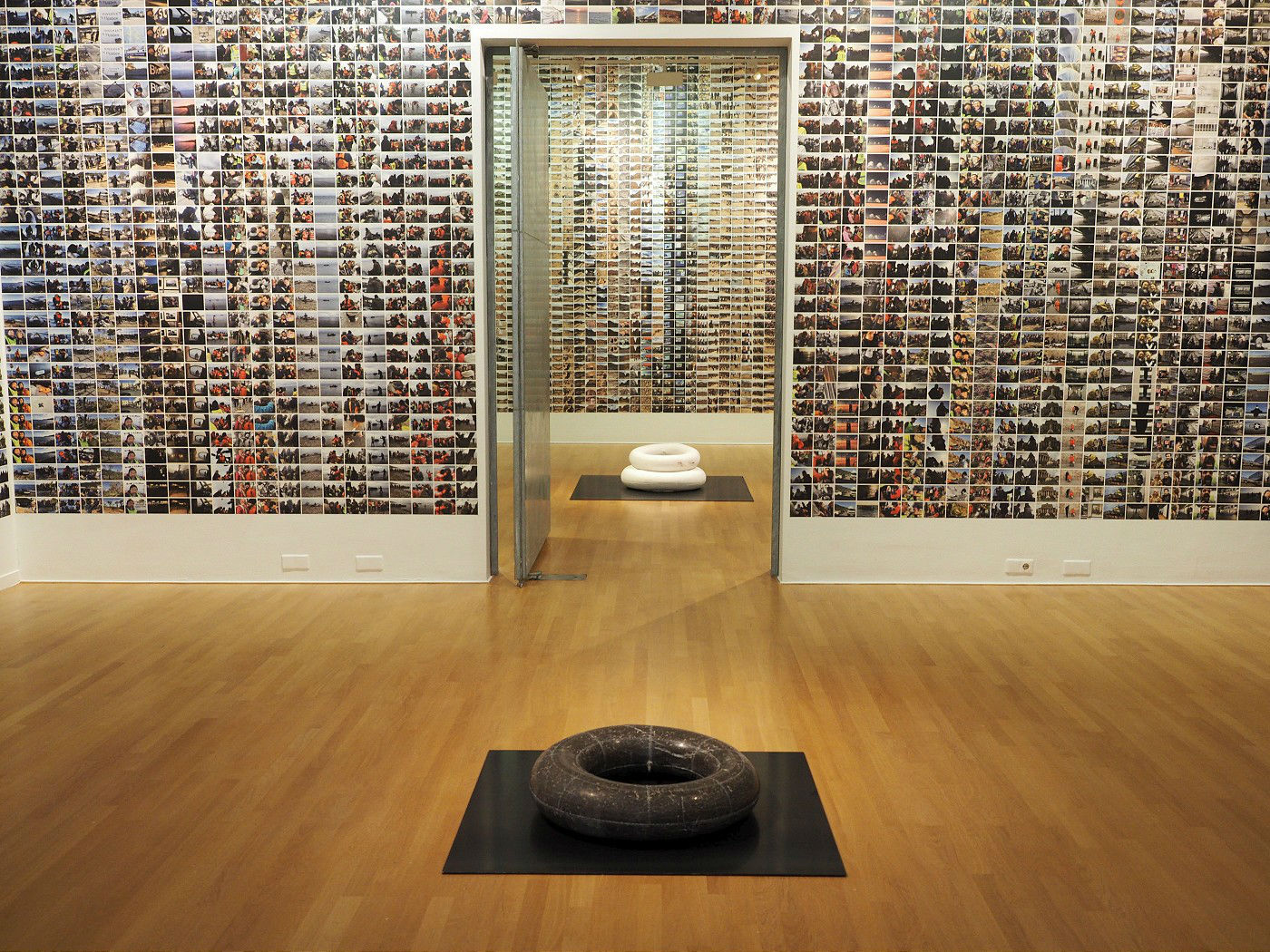 Exhibition #SafePassage, Ai Weiwei © Foam, 2016. Photo: Anne van der Weijden