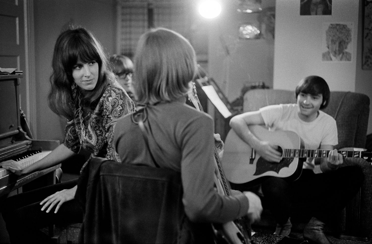 Jefferson Airplane in their apartment