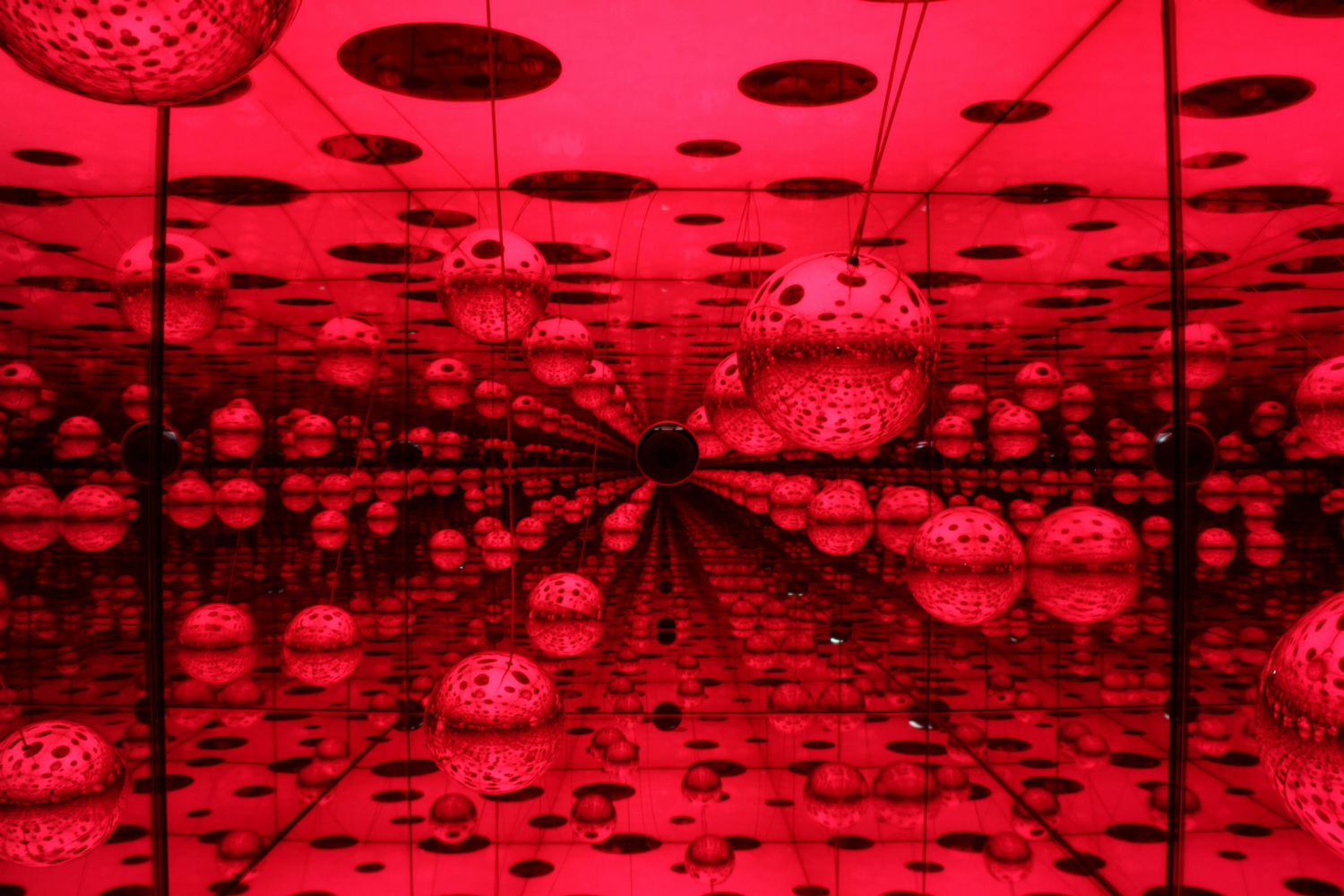 Yayoi Kusama's Hallucinatory Infinity Mirrors Rooms Return to NYC -  Untapped New York