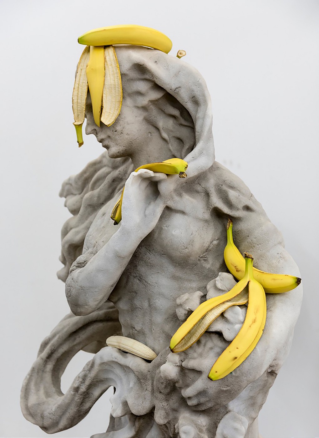 Woman in the Wind, 2017 (detail) marble, painted bronze 68 x 31 x 18 in. / 172.7 x 78.7 x 45.7 cm © Tony Matelli, courtesy the artist and Marlborough Contemporary, New York and London