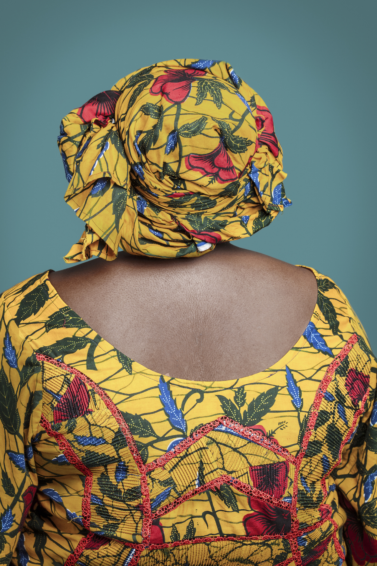 Mme Djeneba, Haabré, La Dernière Génération 2013-2014 © Joana Choumali