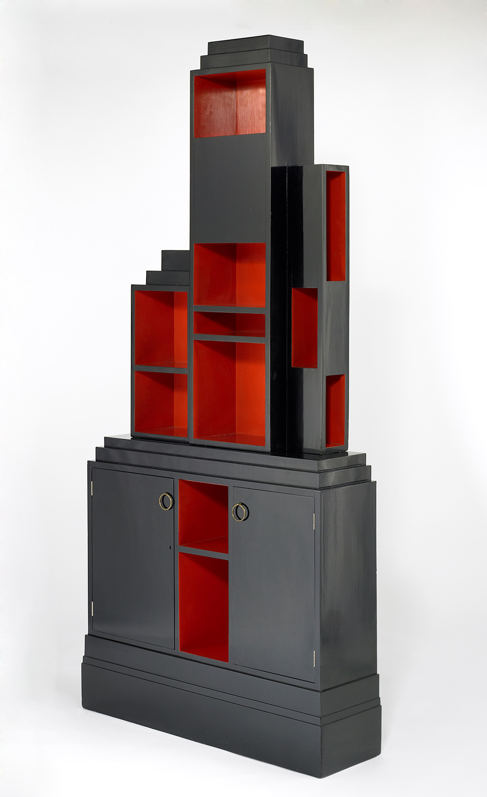 Paul T. Frankl, "Skyscraper" bookcase, ca. 1926. Lacquered wood and brass, 7 ft. 11 1/2 in. x 43 in. 13 in. (242.6 x 109.2 x 33 cm) Minneapolis Institute of Art, The Robert J. Ulrich Works of Art Purchase Fund, 2007.3a-d. © Minneapolis Institute of Art