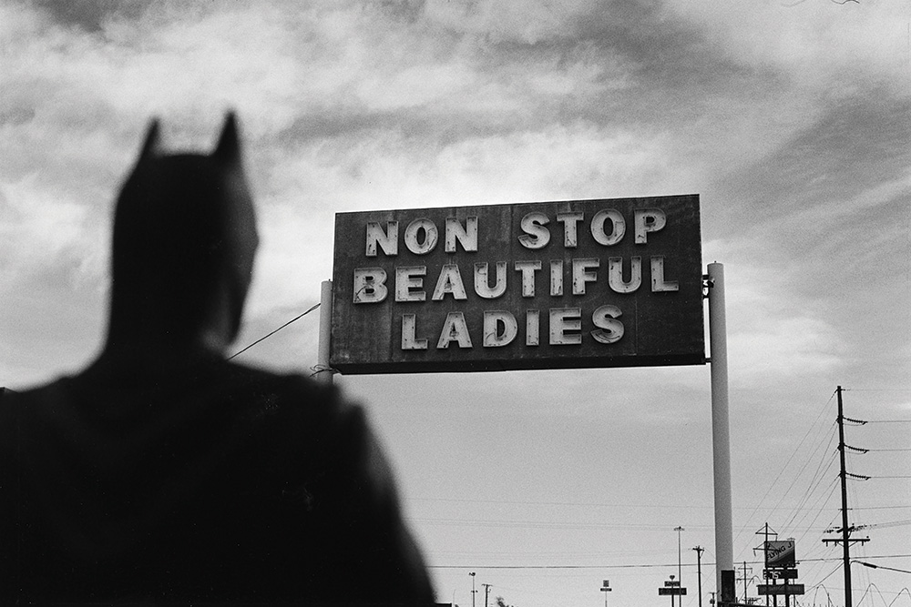 Rémi Noël, Non Stop Beautiful Ladies, El Paso, 2010, print, 16” h x 20” w