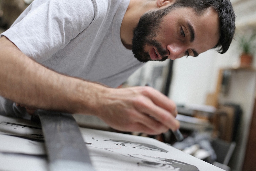 Aryz working on "Antagonisme" at the IDEM Studio, Paris.