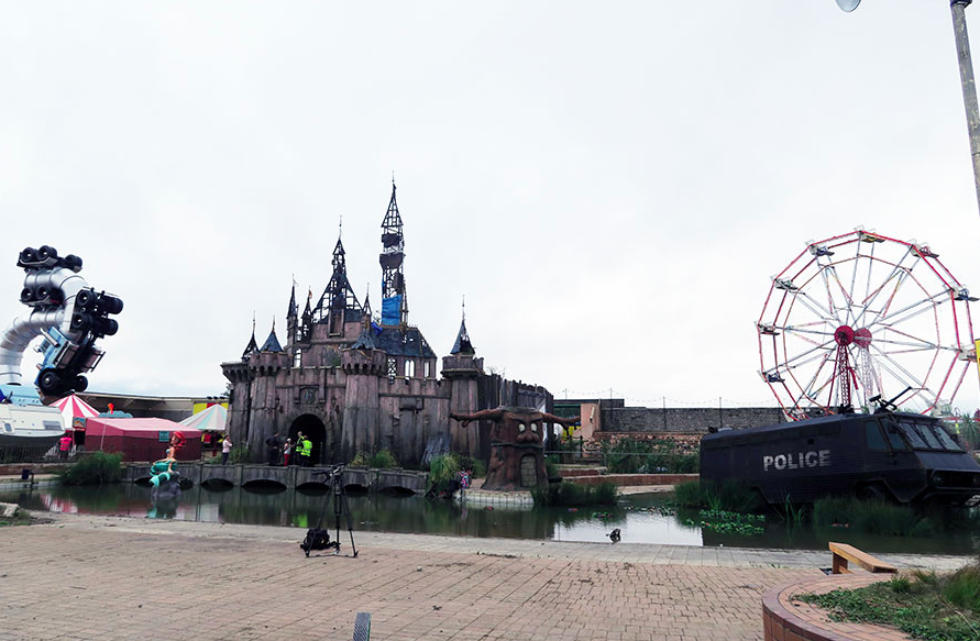 Banksy, Dismaland, 2015