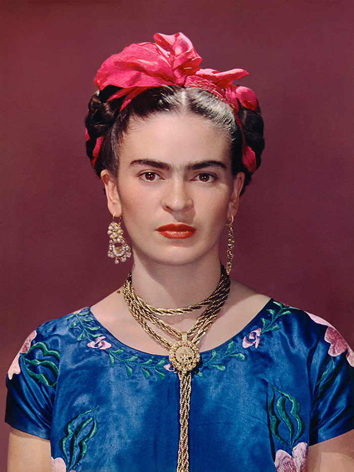 Nickolas Murray "Frida in Blue Dress" Nickolas Murry Photo Archives  Image courtesy of the Fine Arts Museums of San Francisco