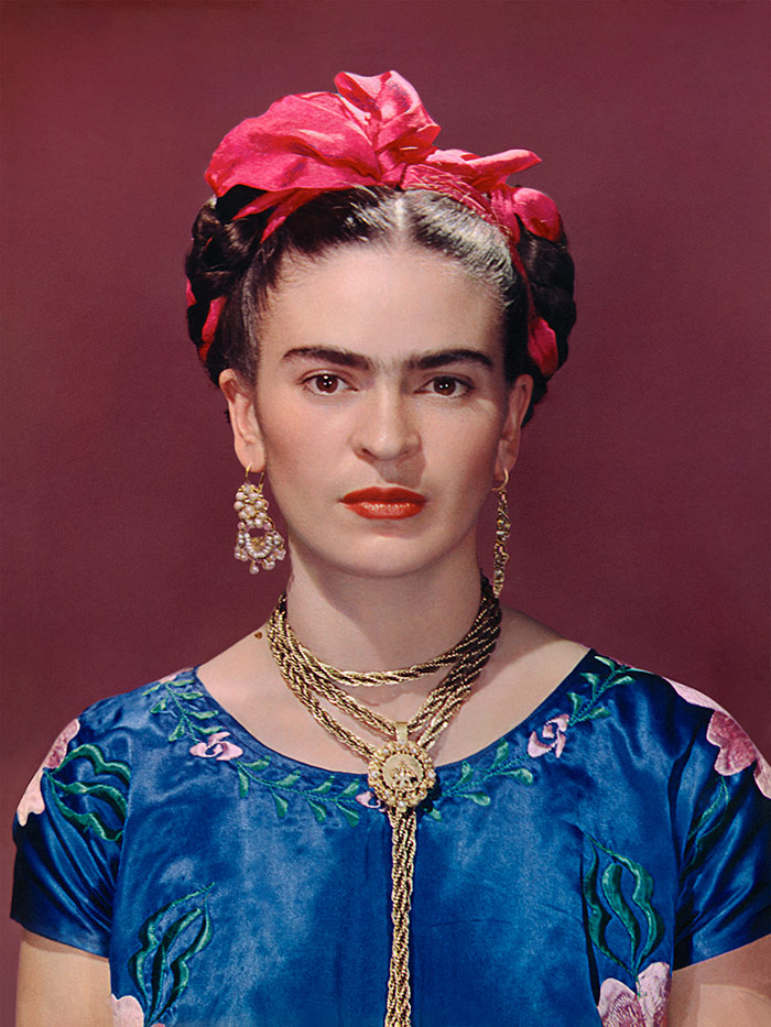 Nickolas Murray "Frida in Blue Dress" Nickolas Murry Photo Archives Image courtesy of the Fine Arts Museums of San Francisco