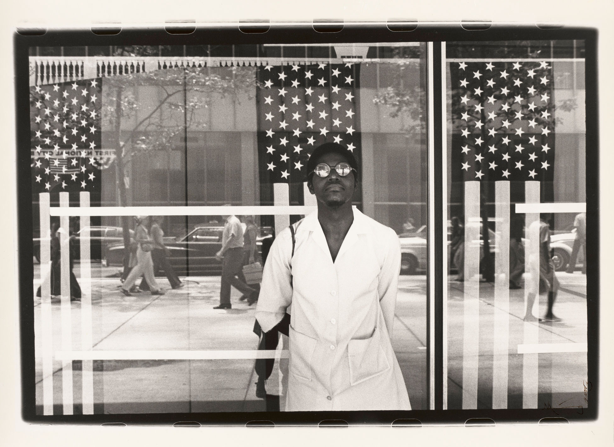 Ming Smith, America seen through Stars and Stripes, New York City, New York, printed ca. 1976.  Virginia Museum of Fine Arts, Adolph D. and Wilkins C. Williams Fund, 2016.241. © Ming Smith
