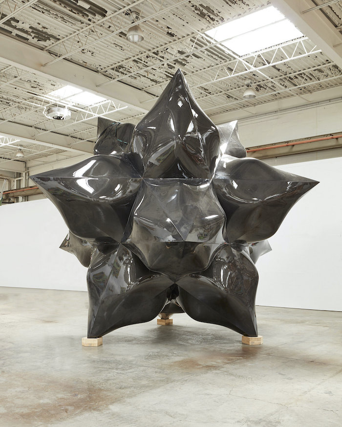 Frank Stella Fat 12 Point Carbon Fiber Star, 2016, Photo courtesy of the artist and Marianne Boesky Gallery, New York and Aspen. © 2016 Frank Stella Artists Rights Society (ARS), New York. Photo by Jason Wyche.