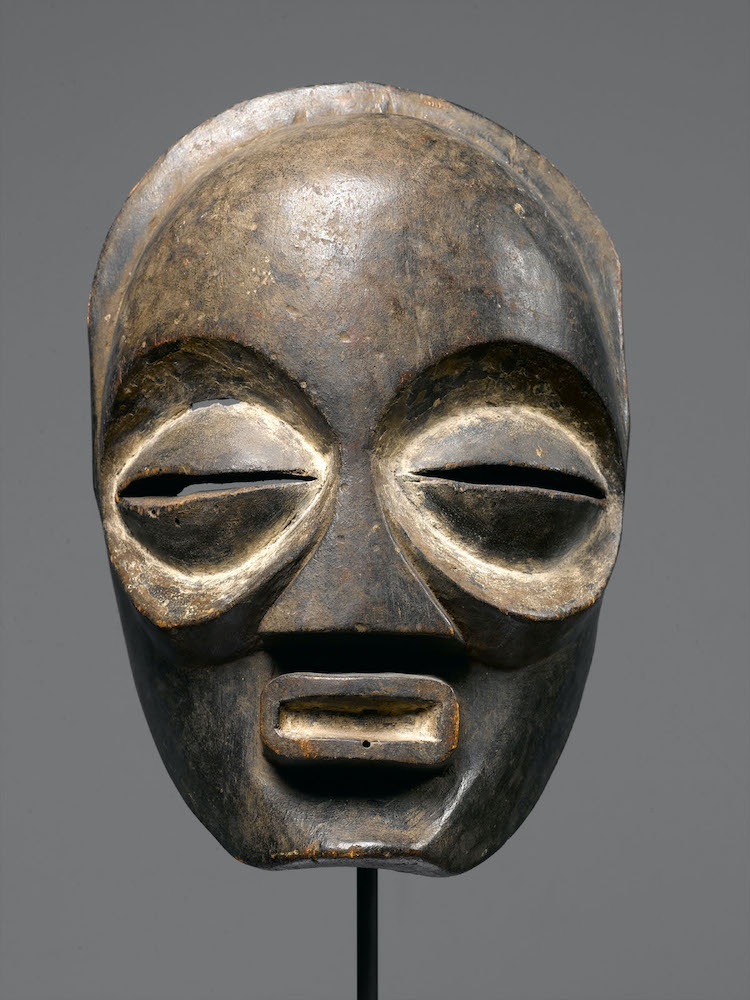 M’BAGANI MASK Democratic Republic of the Congo Wood Height:14 1/2 inches 