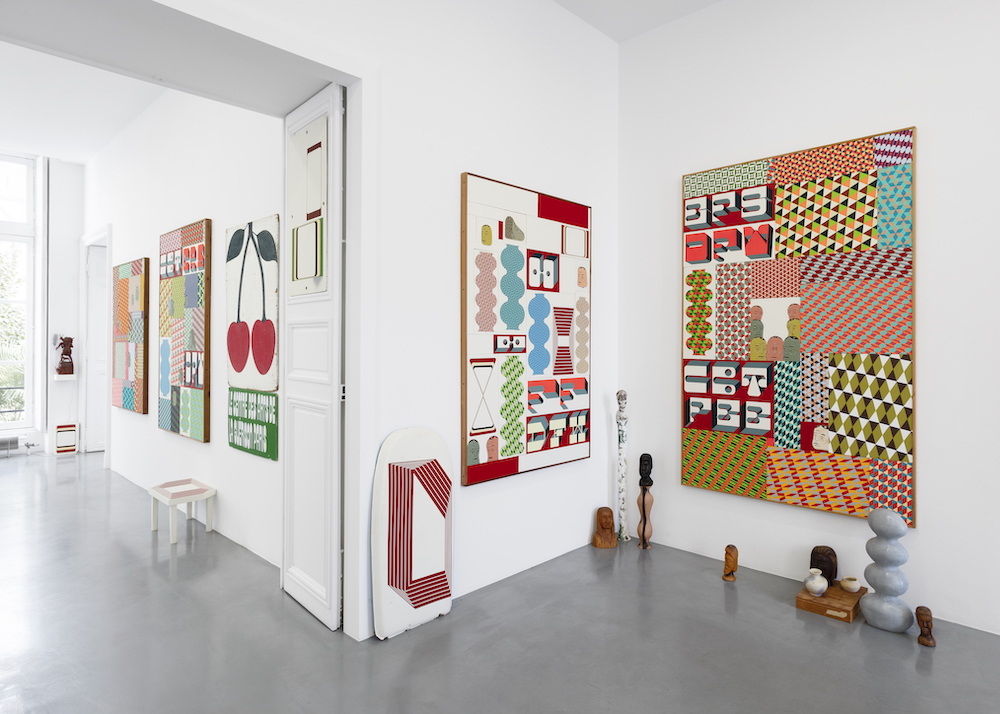 View of Barry McGee’s exhibition ‘Fuzz Gathering’at Perrotin Paris, 2021. Photo: Claire Dorn. © Barry McGee: Courtesy of the artist, Perrotin, and Ratio 3, San Francisco.