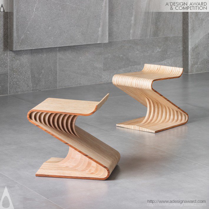 DC 3 Stool by Sergio Fahrer