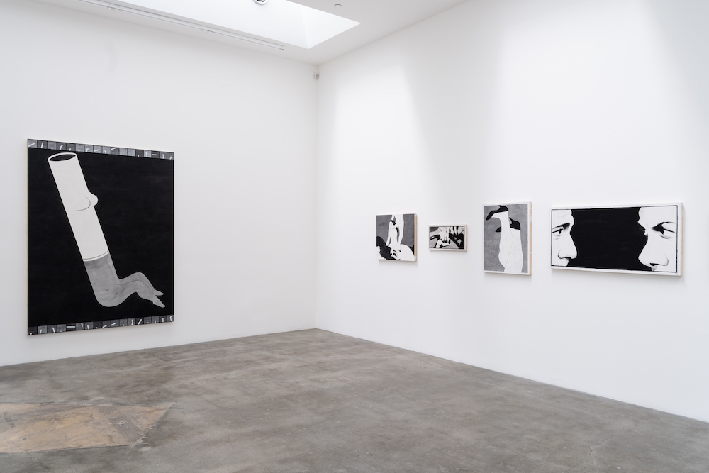 Anna Park: Mirror Shy Installation view, 2022 Blum & Poe, Los Angeles © Anna Park, Courtesy of the artist and Blum & Poe, Los Angeles/New York/Tokyo Photo: Hannah Mjolsnes