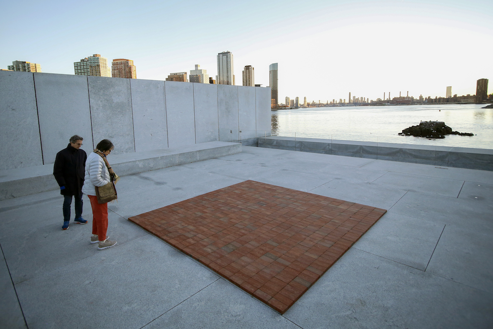 Carousel Image number 3