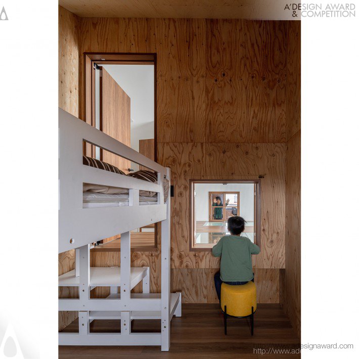 With Four Children House by Ryuji Yamashita