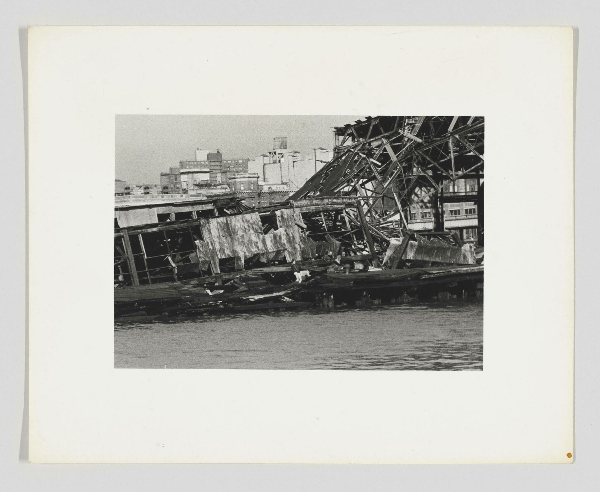 Alvin Baltrop, The Piers (collapsed architecture, couple buttfucking), 1979