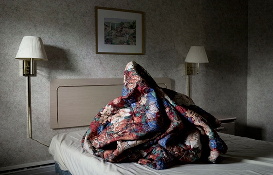 Noah Kalina’s “Bedmounds”