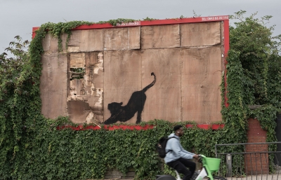 Juxtapoz バンクシー Banksy's Dismaland BANKSY Juxtapoz Magazine - Preview: Inside Banksy's 
