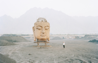 Enchantment and Suffocation in Zhang Kechun's "The Yellow River"