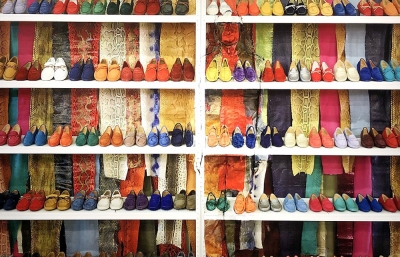 Liu Bolin Examines Vanishing Individuality In His Latest Exhibit "New Change"