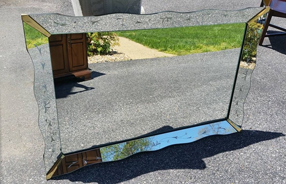 Eric Oglander’s Craigslist Mirrors