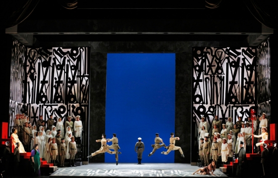 Retna Art Directs SF Opera's "Aida"